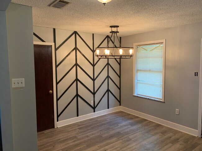 Foto del edificio - 232 Bon Crest Ave