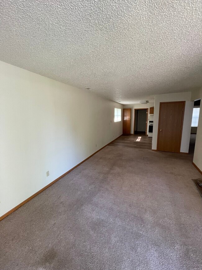 Building Photo - 17901 E 18th Street Ct S