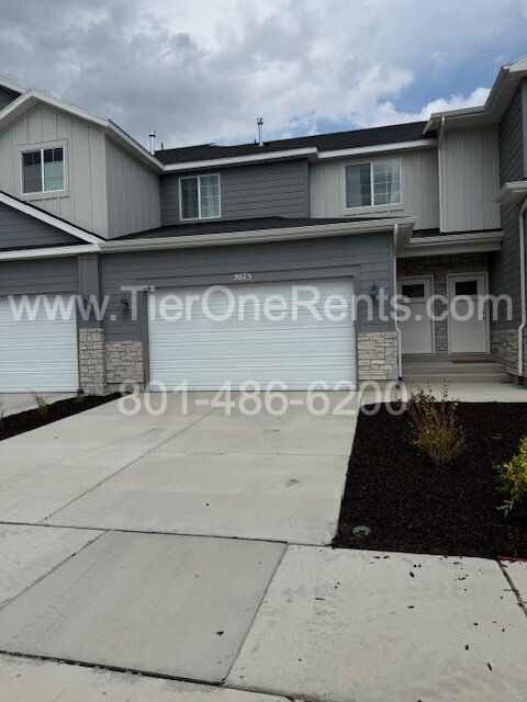 Building Photo - 2075 E Canyonlands Ln