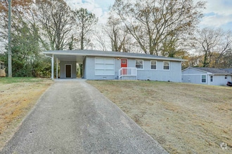 Building Photo - 2755 Collier Dr NW