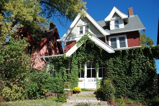 Frente de la casa - 3264 N Downer Ave