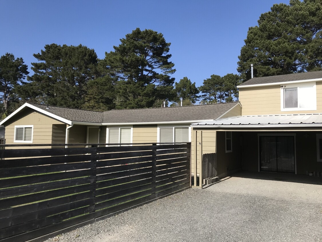 Foto del edificio - 1725 Anderson Ave