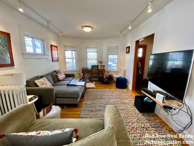 Building Photo - 39 Westford St