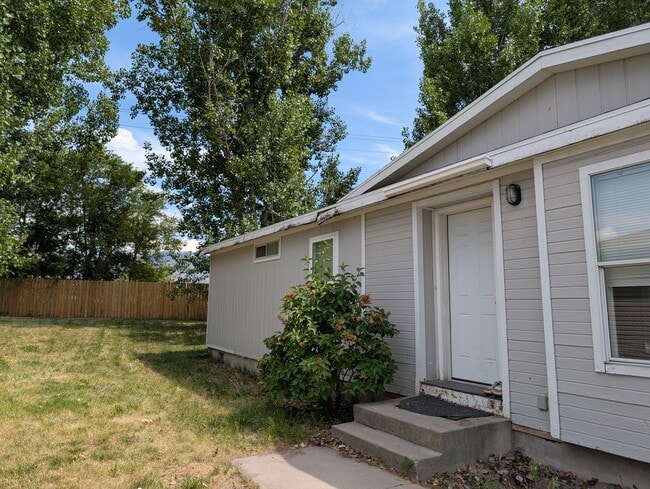 Foto del edificio - 1144 W Aspen Park Cir