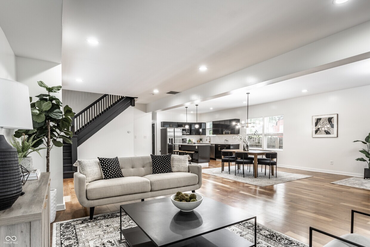 Foto principal - 1852 Singleton St
