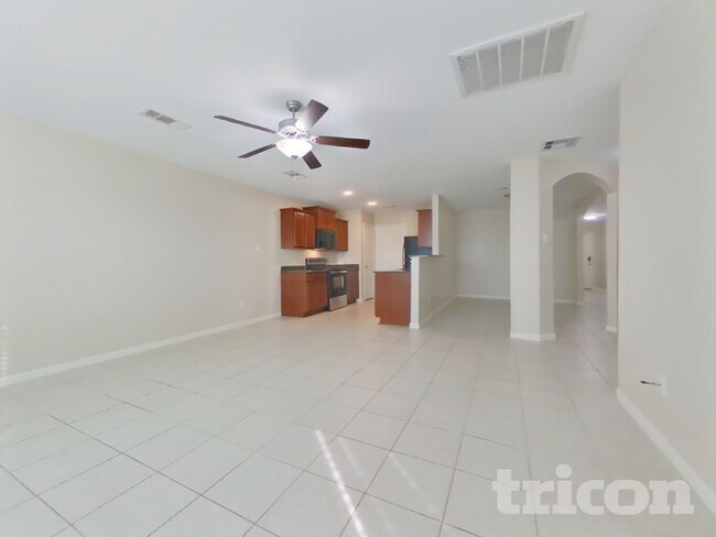 Foto del edificio - 680 Totem Trail Dr