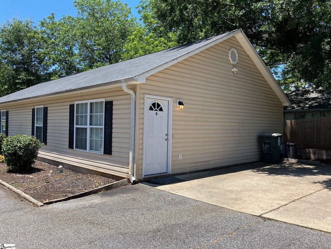 Primary Photo - 512 St Mark Rd