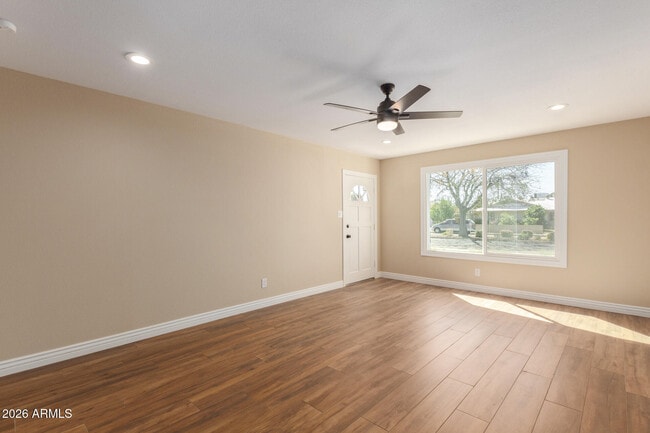 Foto del edificio - 1102 E Alameda Dr