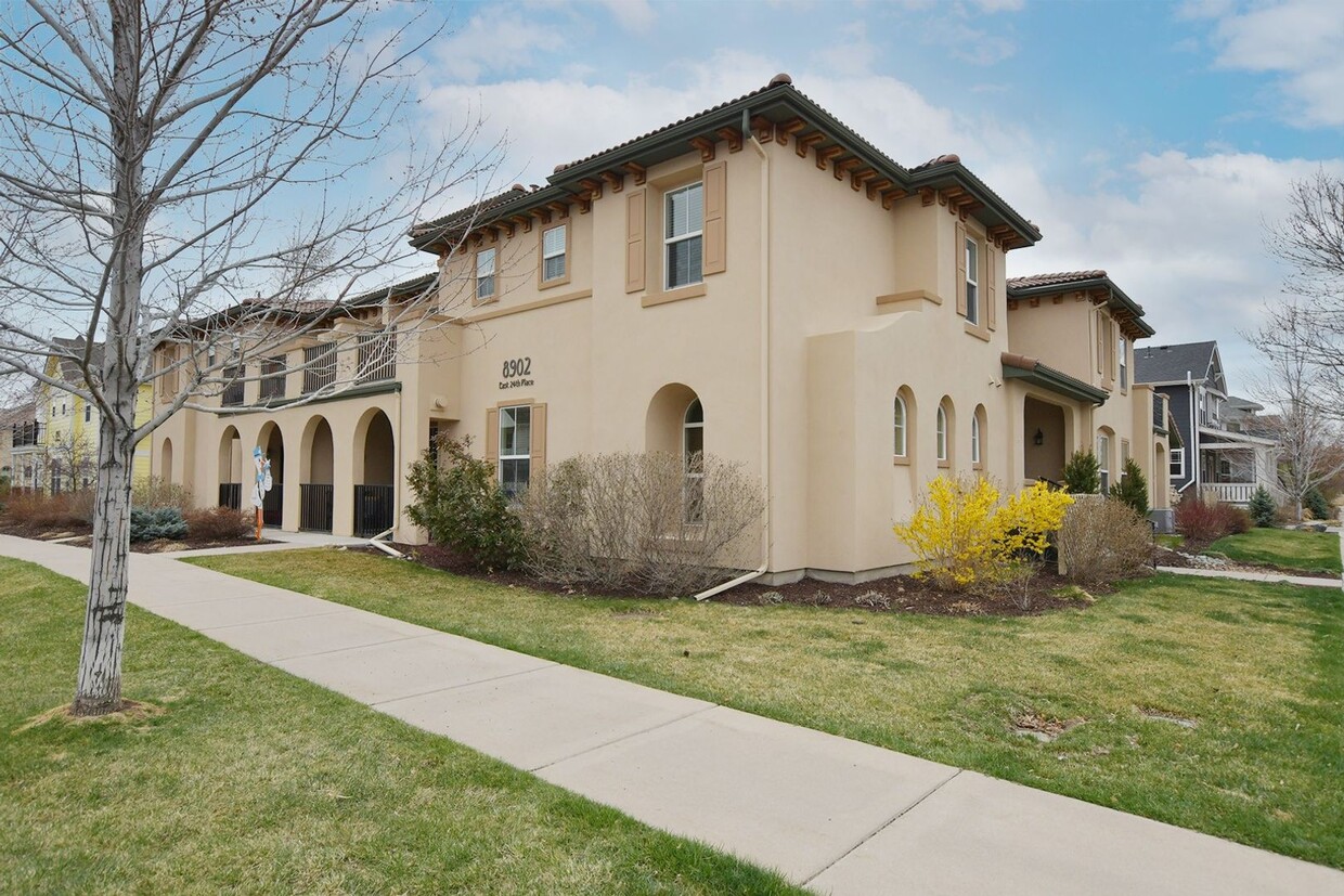 Primary Photo - Attached 2 Car Garage!