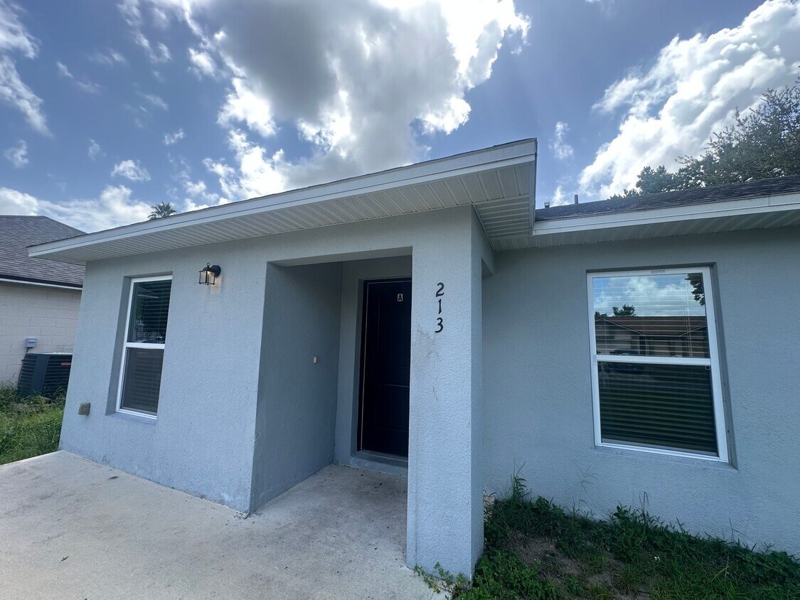 Primary Photo - 3 Bedroom, 2 Bath Duplex in Poinciana - Pr...