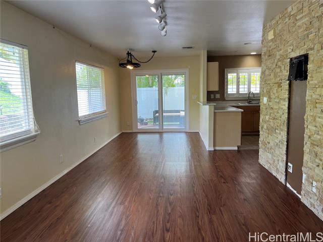 Foto del edificio - 92-6043-6043 Nemo St