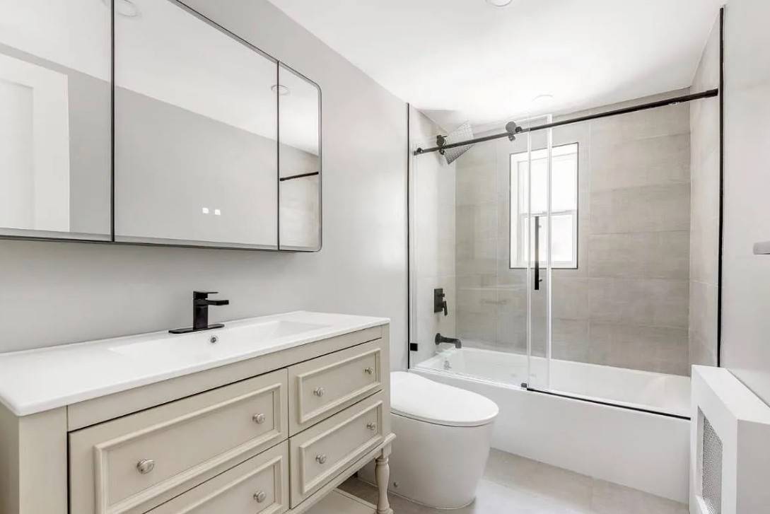 Foto del edificio - 208-12 53rd Ave