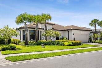 Building Photo - 4549 Pinehurst Trl W