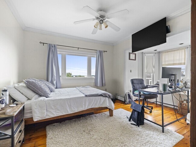 Foto del edificio - 404 E 7th St