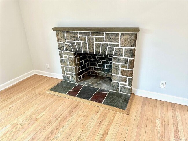 Foto del edificio - 15 Clinton St