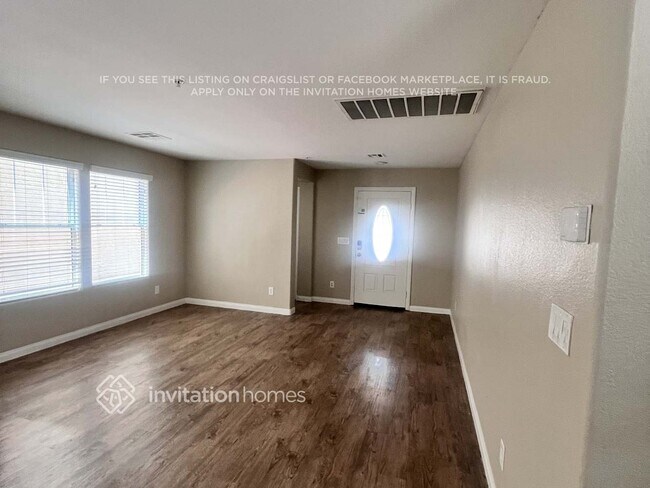 Building Photo - 644 Desert Passage St