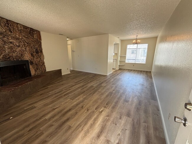 Building Photo - Two Bedroom, Two Bathroom Second Floor Apa...
