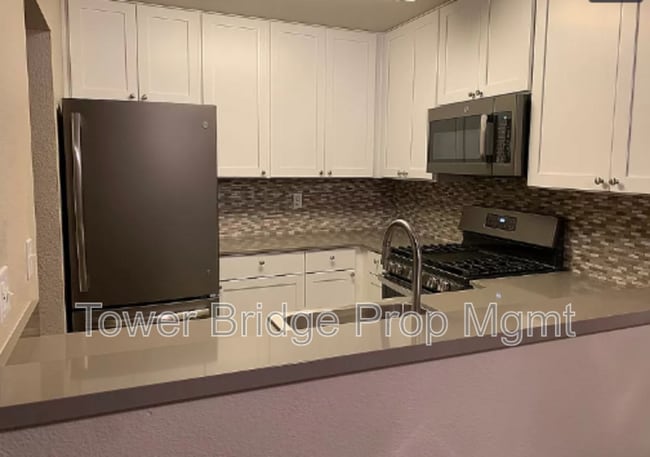 Building Photo - 11150 Trinity River Dr