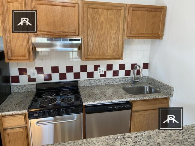 Foto del edificio - 3 bedroom in Charlestown MA 02135