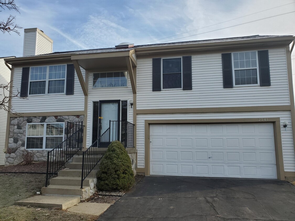 Foto principal - 2541 Hawley Blvd