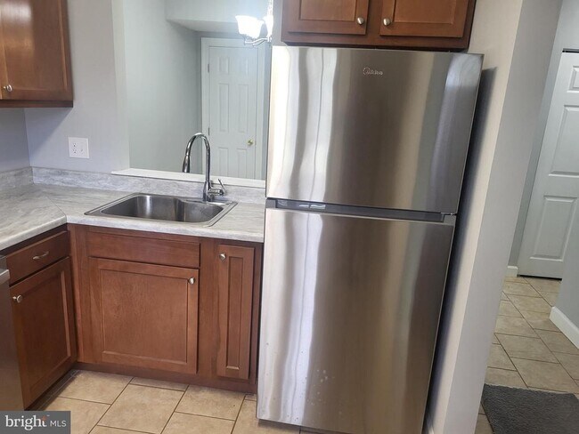 Building Photo - 36 Stephanie Dr