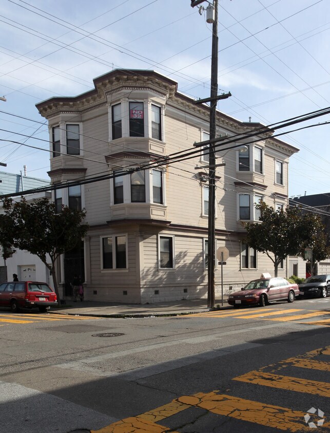 Primary Photo - 2681 22nd St