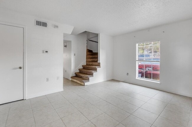 Foto del edificio - 55 Brandon Hall Dr