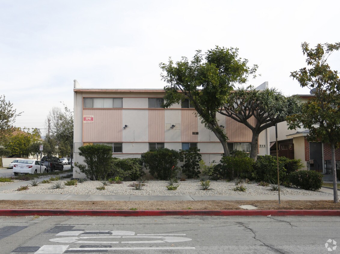 Foto del edificio - 346 N Howard St