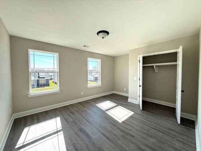 Foto del edificio - NEW CONSTRUCTION HOME FOR RENT