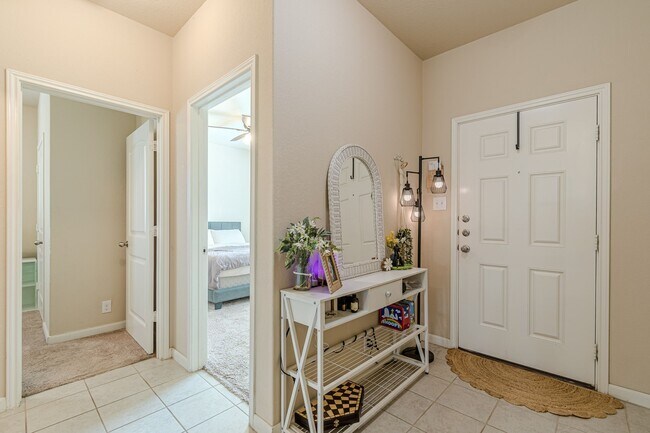 Building Photo - 479 Willow Arch St