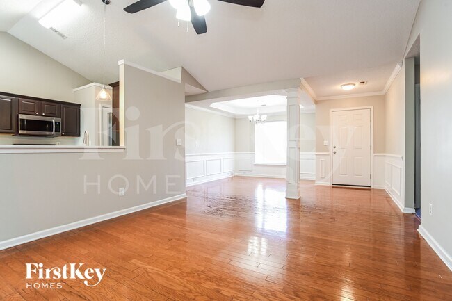 Foto del edificio - 16234 Greybriar Forest Ln