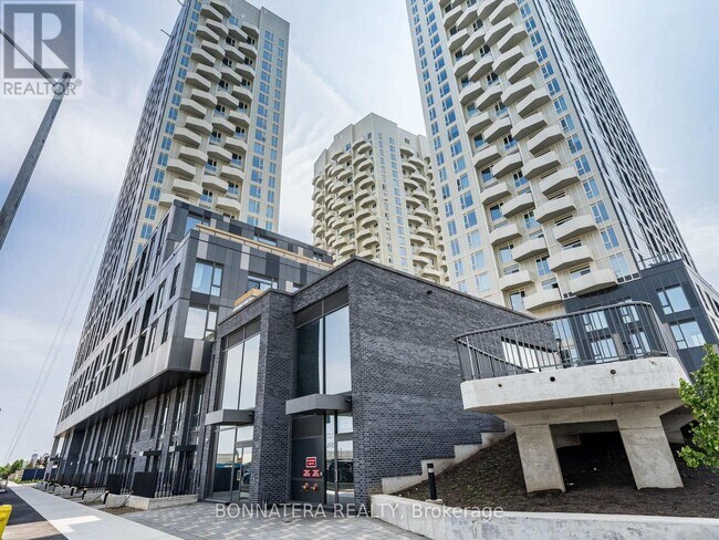Building Photo - 498-2498 Caldari Rd