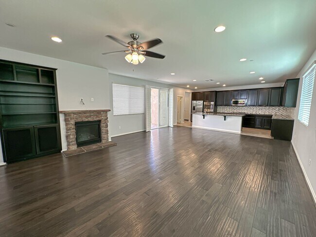 Building Photo - West Creek Community 4 Bedroom Rental Home...