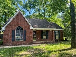 Building Photo - 2412 Bonnie Jean Pl