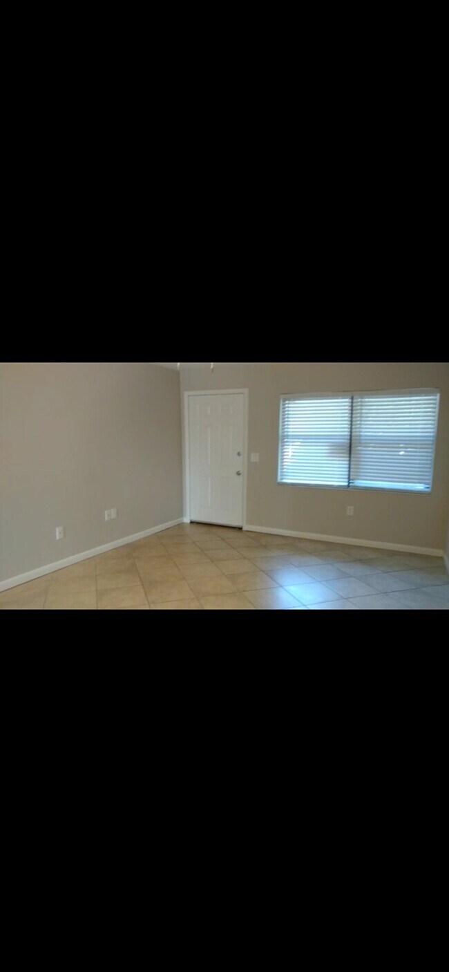 Foto del edificio - 1714 SW 68th Terrace