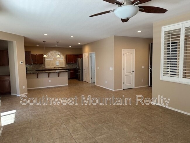 Building Photo - 4245 E Ficus Way