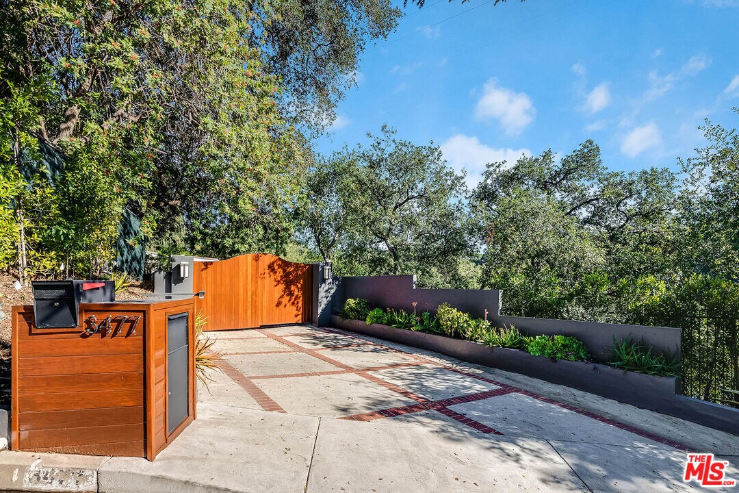 3477 Wrightwood Dr, Los Angeles, CA 91604 House Rental in Los Angeles