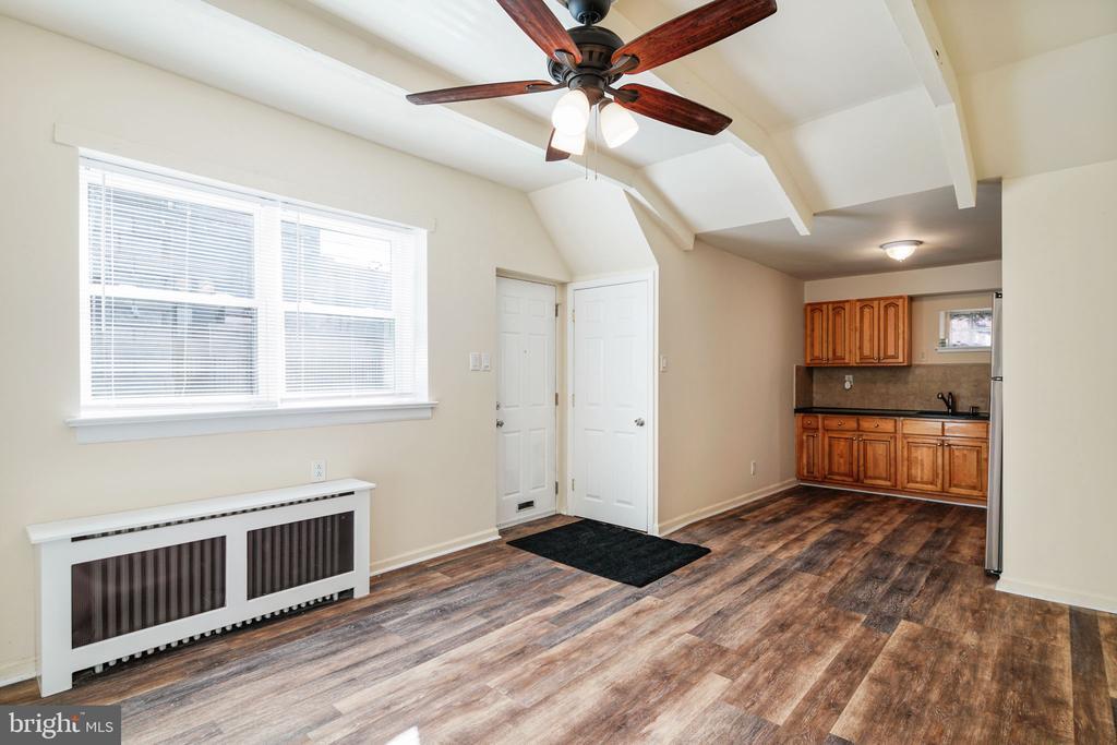 Foto principal - 1854 S Carlisle St