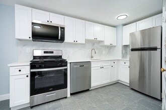 Building Photo - 21 Langley Cir