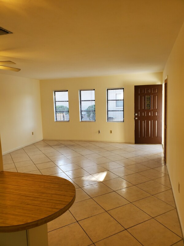 Foto del edificio - 1222-1222 SE 8th St
