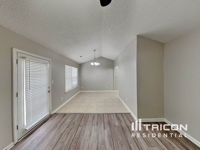 Foto del edificio - 5437 Realtree Ln