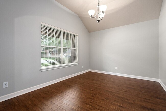 Foto del edificio - 26873 Armor Oaks Dr