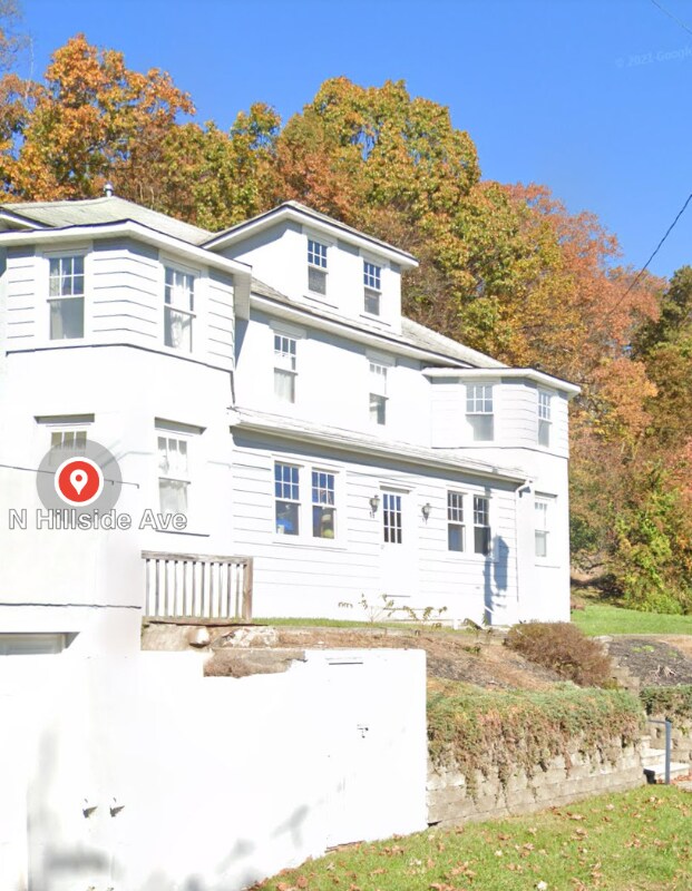 Primary Photo - 21 N Hillside Ave