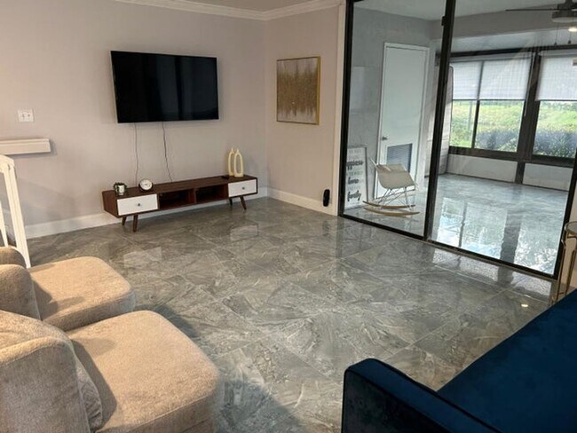 Foto del edificio - 7690 Lago Del Mar Dr