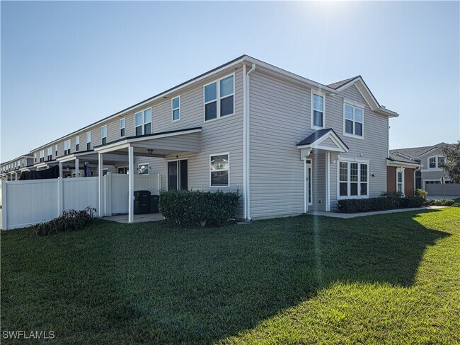 Foto del edificio - 483 Ryker Way