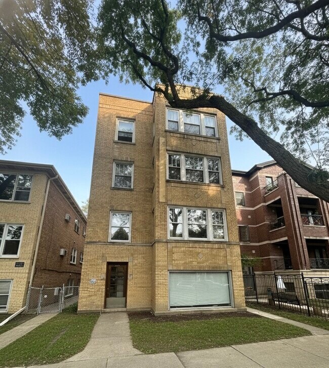 Foto del edificio - 4036 N Mozart St