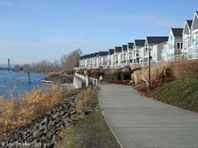 Foto del edificio - Beautiful Columbia Shores Condo Near Downtown Vancouver on the Columbia River