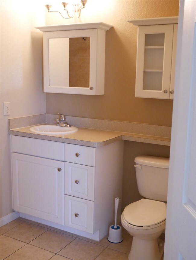 Foto del edificio - 255 Old Village Center Cir