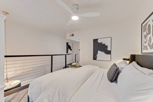 Foto del edificio - 6011 Gaston Ave