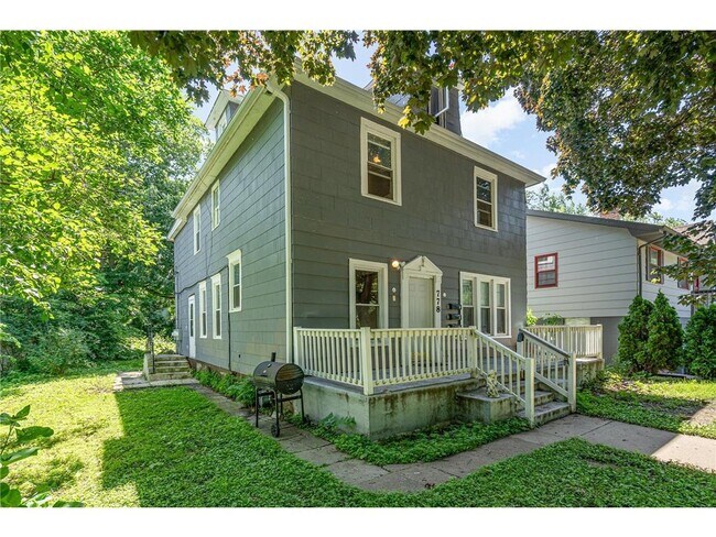 Foto del edificio - 778 Winslow Ave